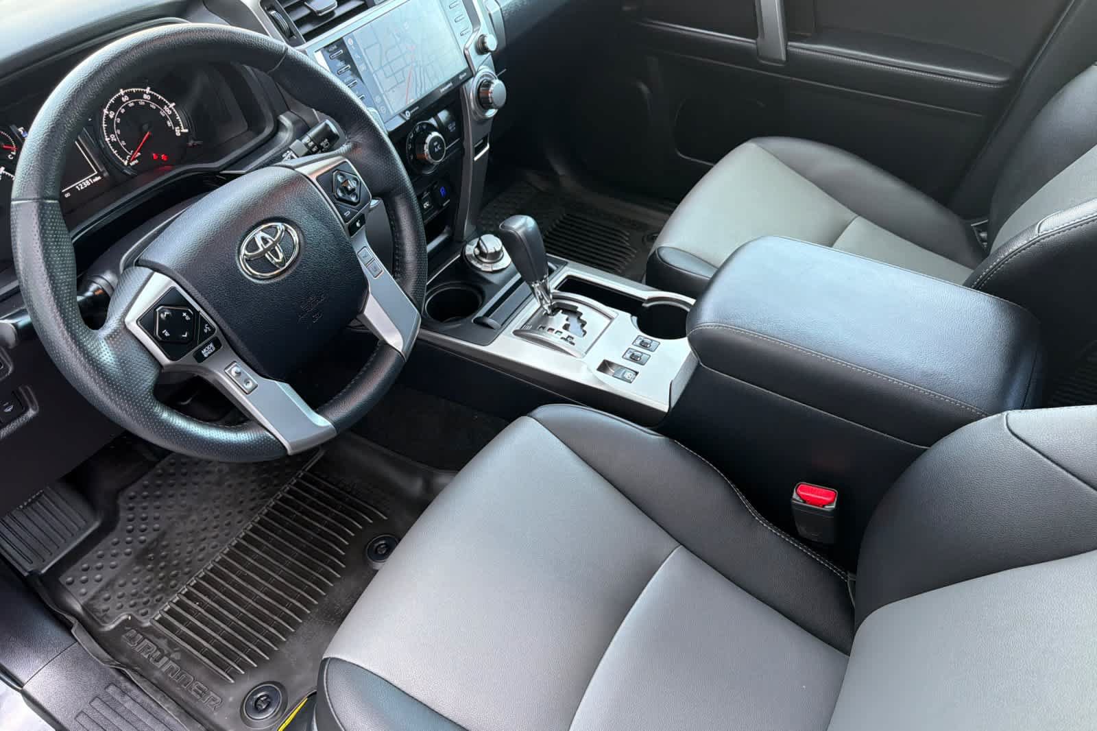 Used 2023 Toyota 4Runner SR5 Premium w/ Moonroof Package AWD/4WD image 11