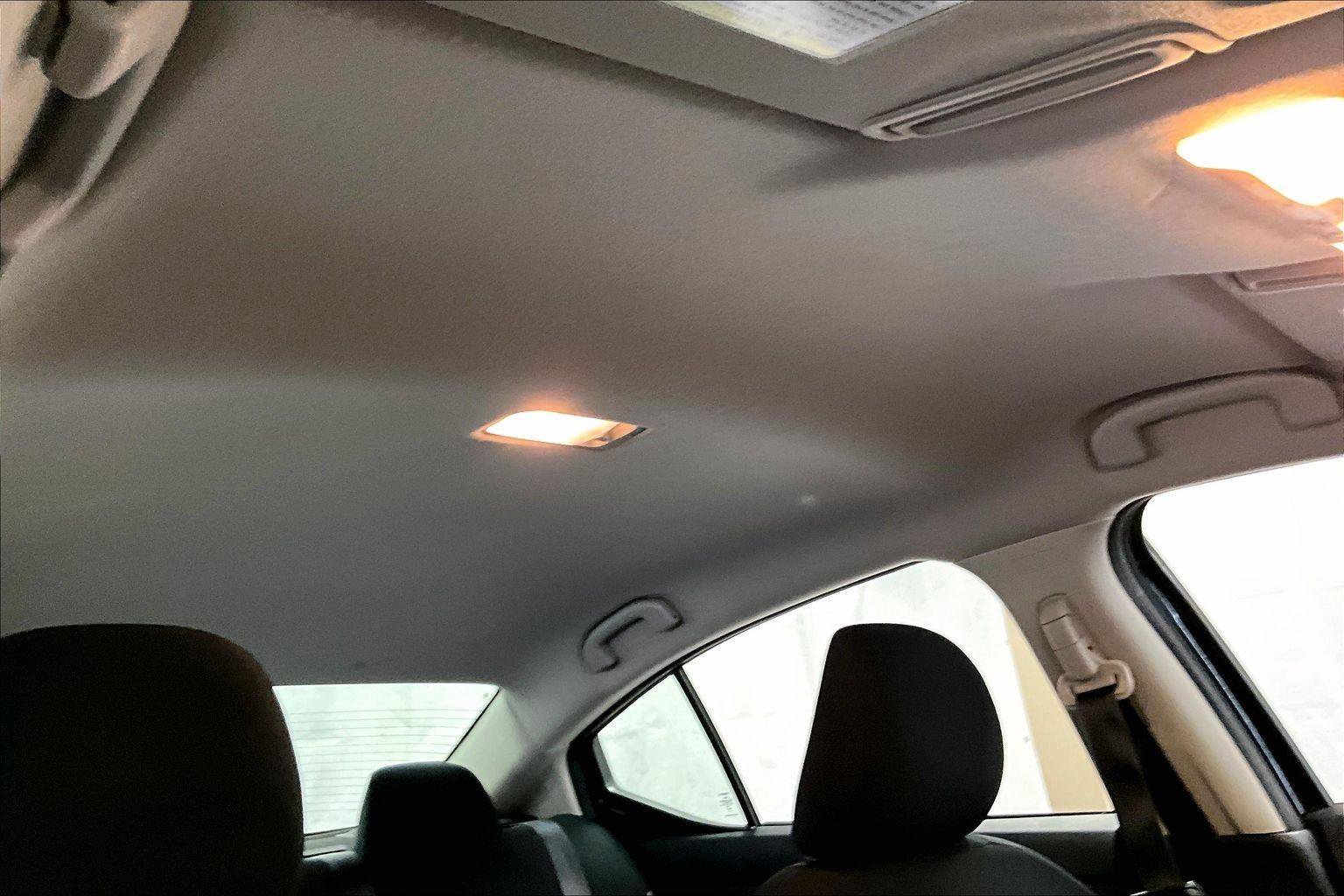 Used 2024 Nissan Versa S w/ Trunk Package image 21