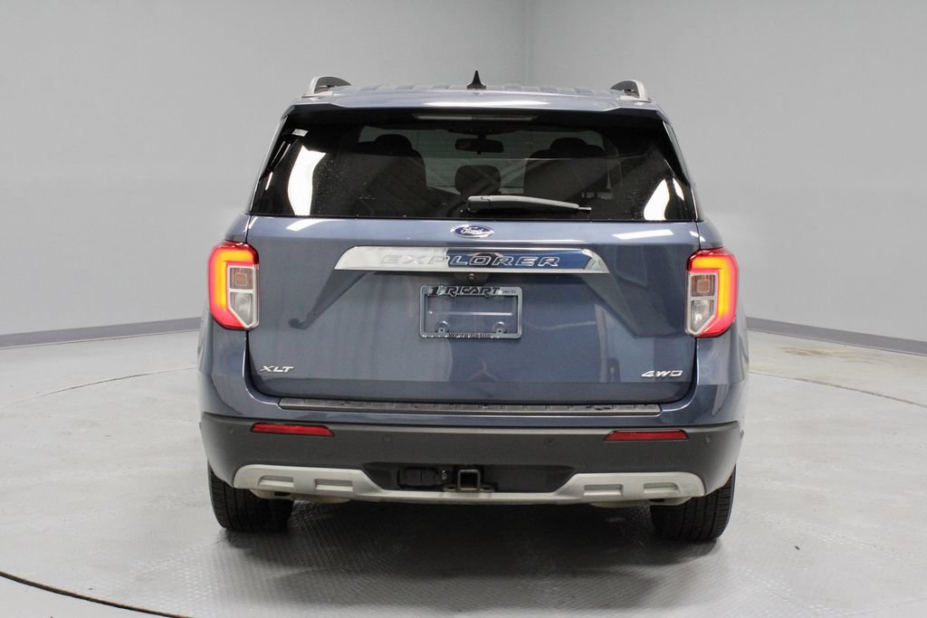 Certified 2021 Ford Explorer XLT w/ Equipment Group 202A AWD/4WD image 11