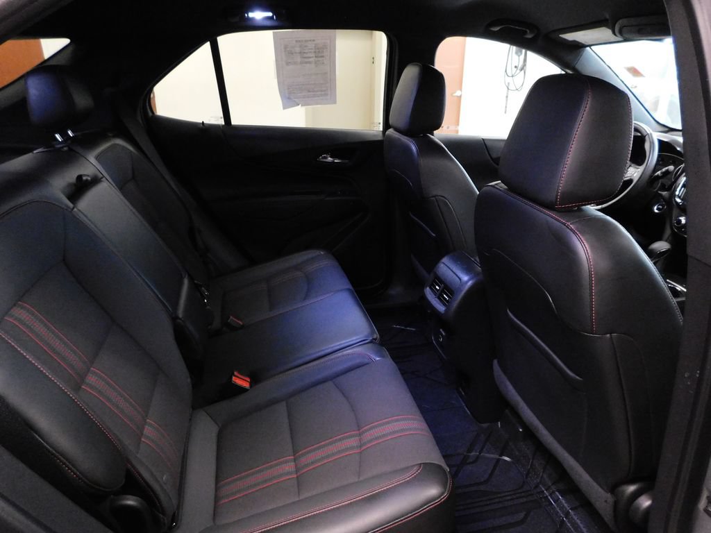 Used 2023 Chevrolet Equinox RS AWD/4WD image 39