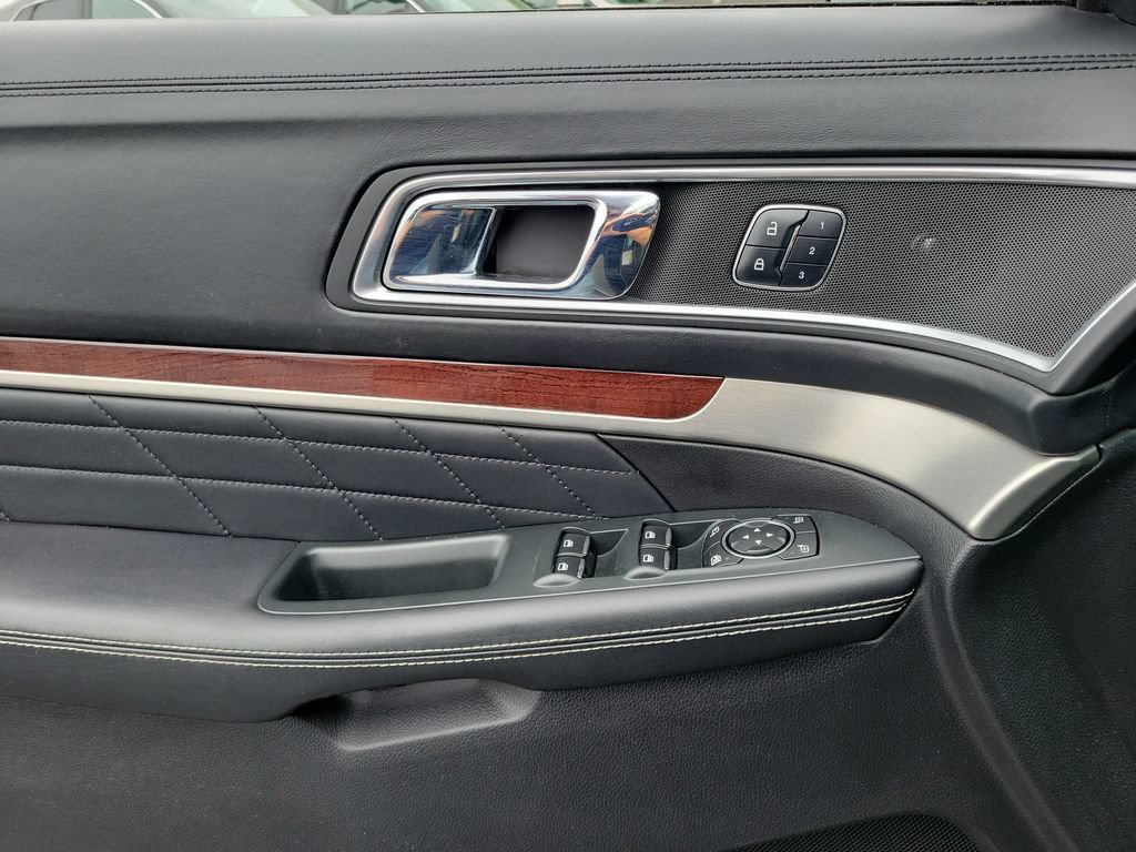 Certified 2017 Ford Explorer Platinum AWD/4WD image 20