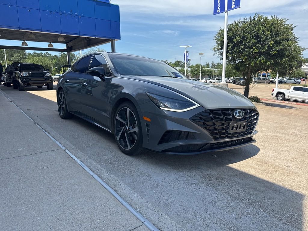Used 2022 Hyundai Sonata SEL Plus FWD image 2