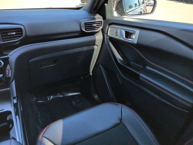 Certified 2023 Ford Explorer ST-Line w/ Class IV Trailer Tow Package image 17