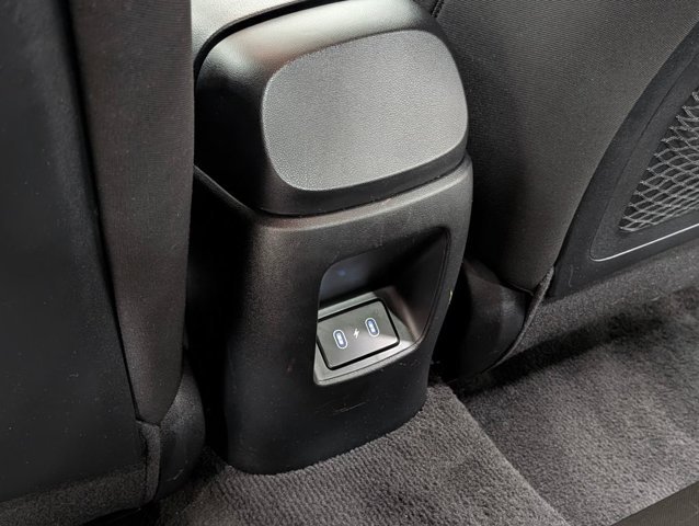 Used 2025 Hyundai Elantra SEL FWD image 16