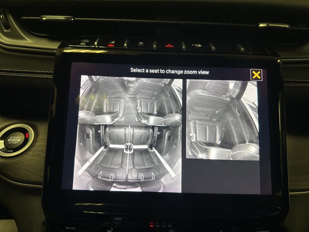 Used 2023 Jeep Grand Cherokee L Limited image 33