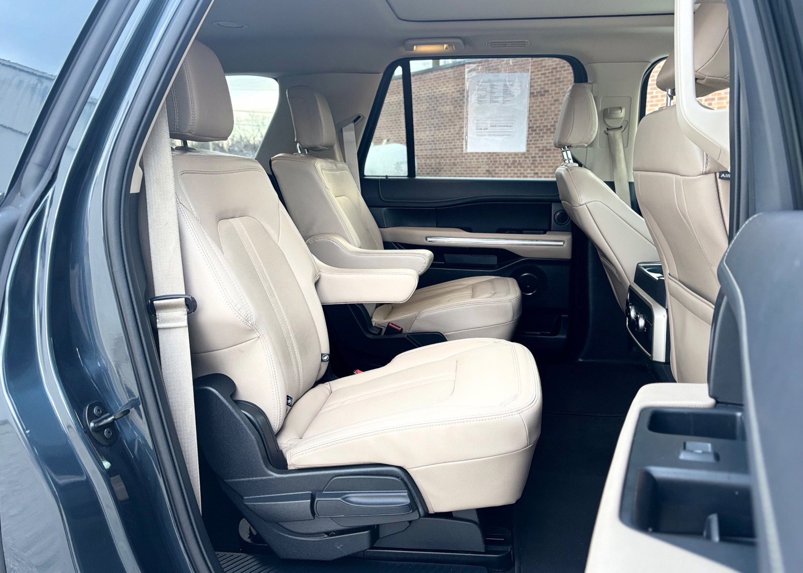 Certified 2022 Ford Expedition Max Limited image 28