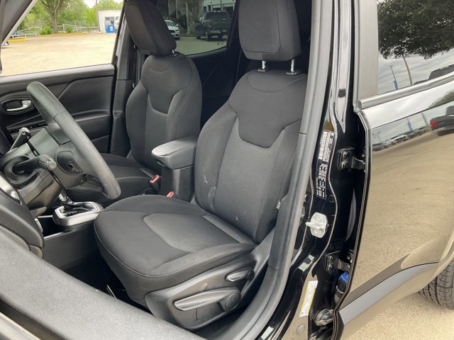 Used 2022 Jeep Renegade Sport w/ Sport Appearance Group AWD/4WD image 8