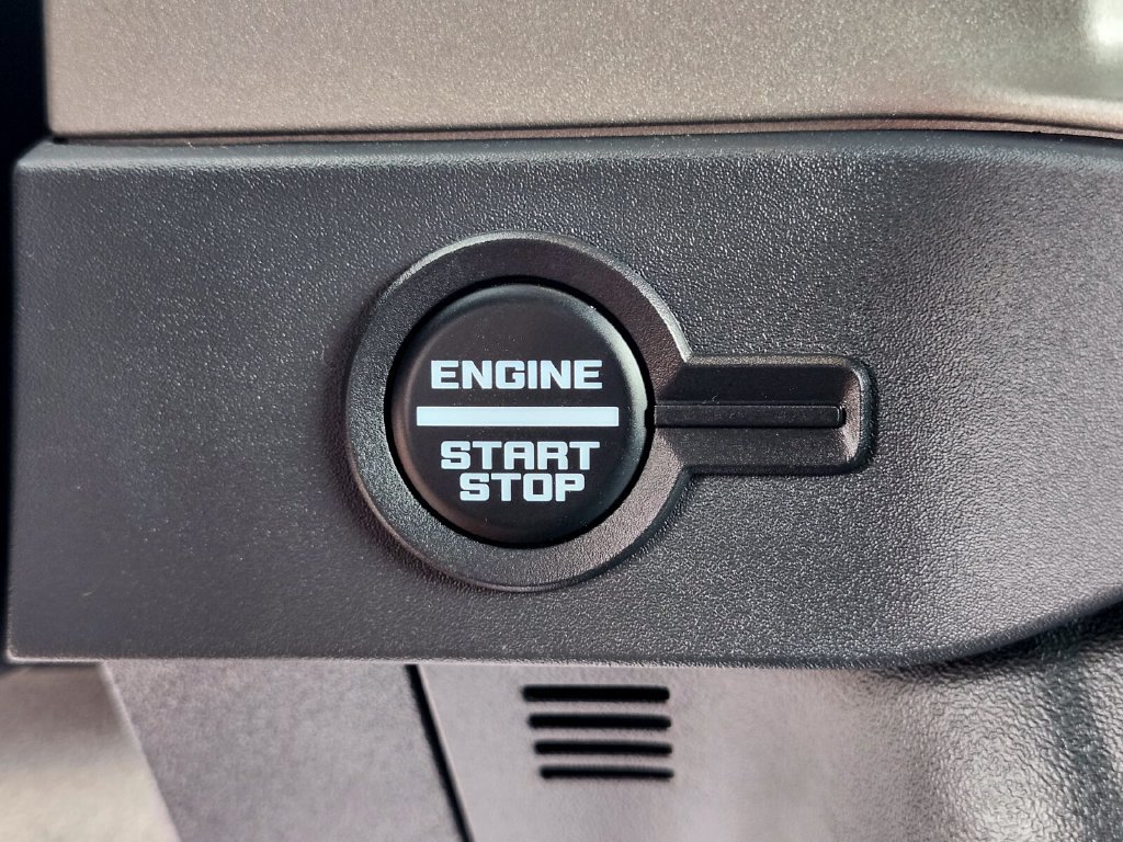Certified 2026 Ford Bronco Outer Banks AWD/4WD image 23