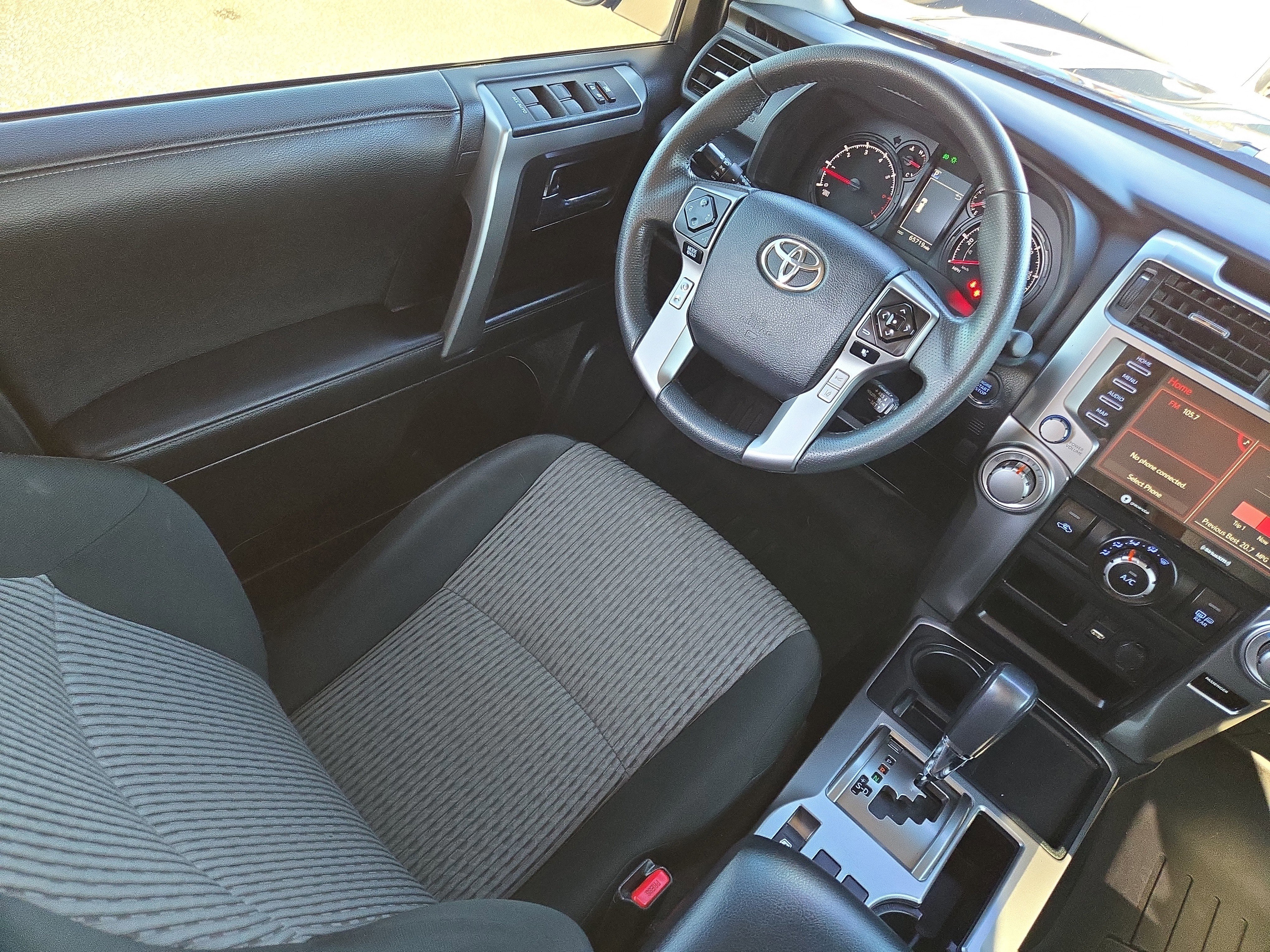 Used 2023 Toyota 4Runner SR5 image 17