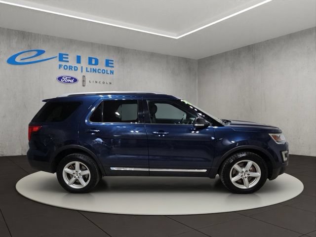 Certified 2017 Ford Explorer XLT w/ Equipment Group 202A AWD/4WD image 14