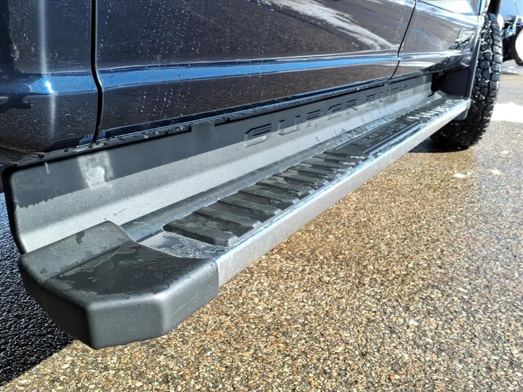 Certified 2023 Ford F350 XLT image 7