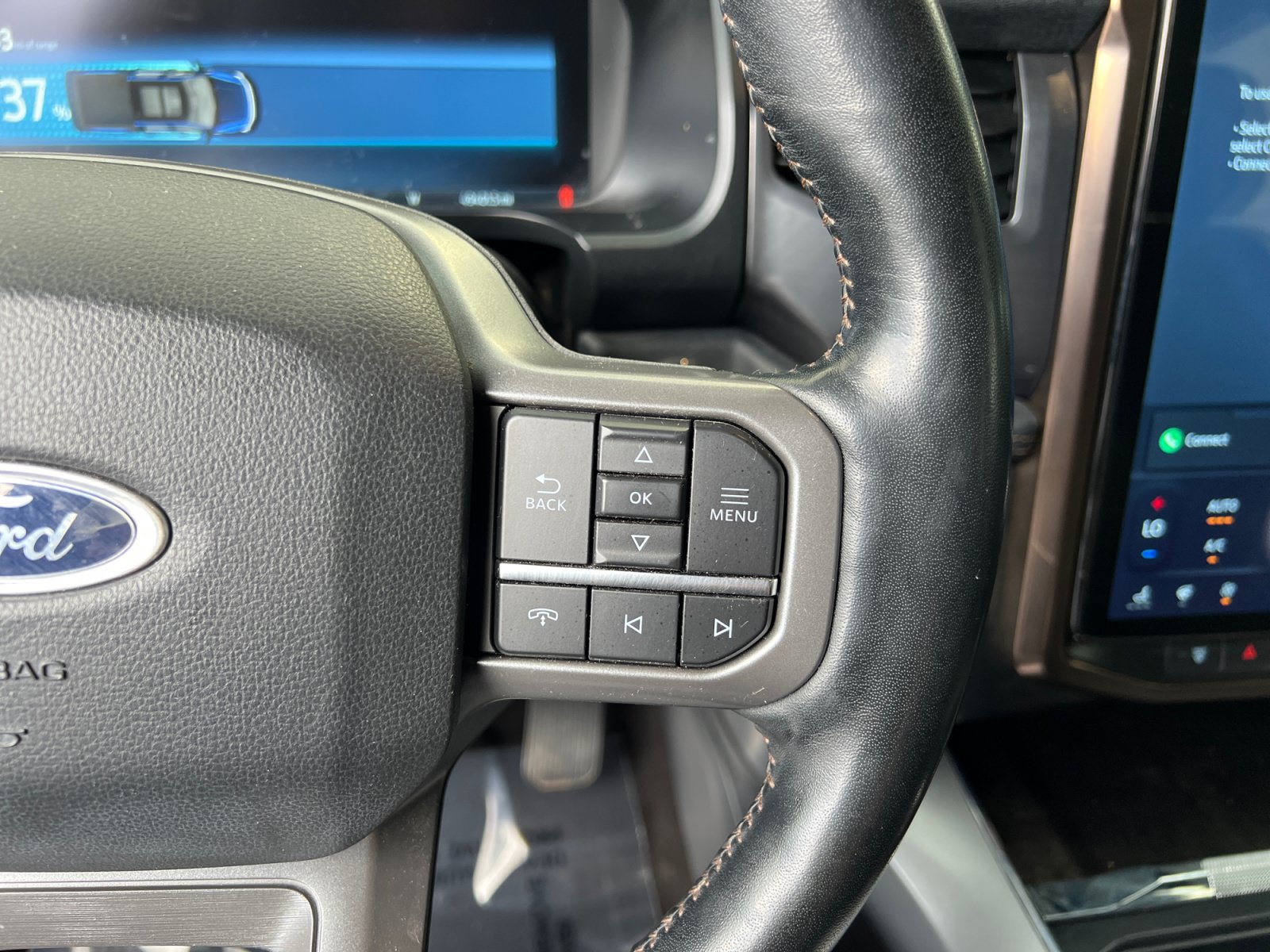 Certified 2022 Ford F150 Lightning Lariat w/ Tow Technology Package AWD/4WD image 15