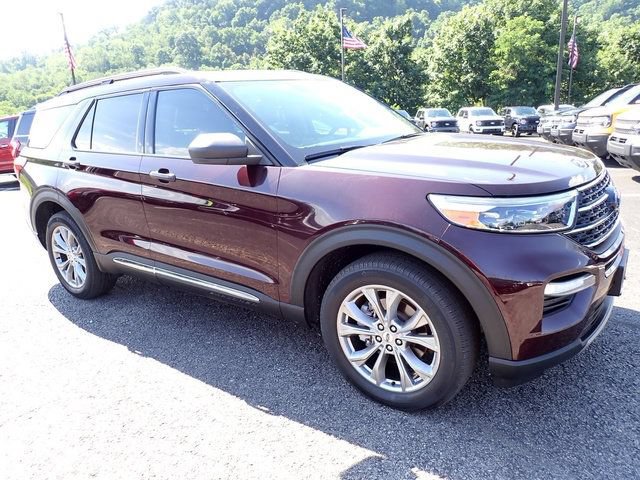 Certified 2023 Ford Explorer XLT w/ Equipment Group 202A AWD/4WD image 12