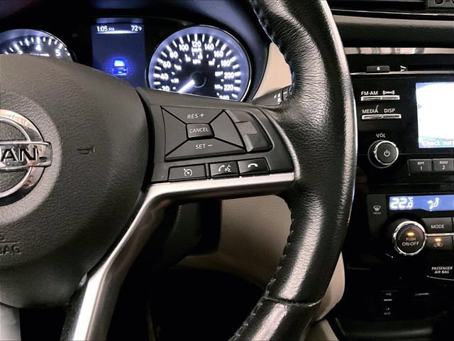 Used 2017 Nissan Rogue Sport SV AWD/4WD image 18