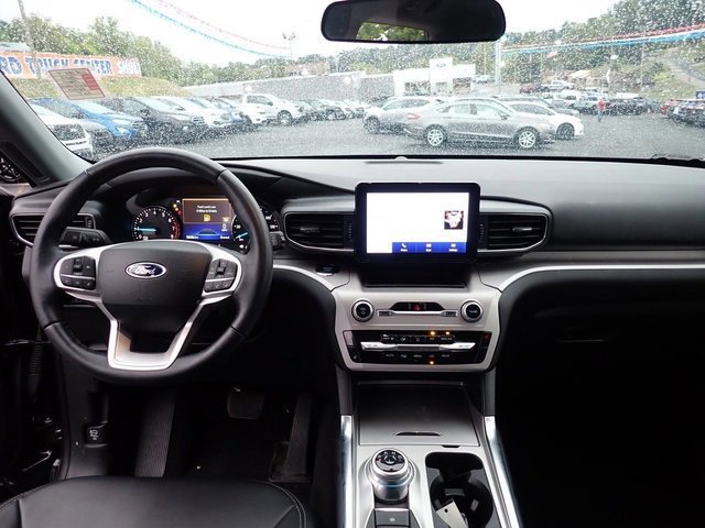 Certified 2023 Ford Explorer XLT w/ Equipment Group 202A image 20