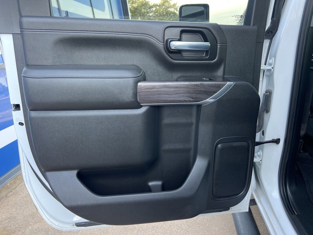 Used 2020 Chevrolet Silverado 2500 LTZ w/ LTZ Texas Edition image 18