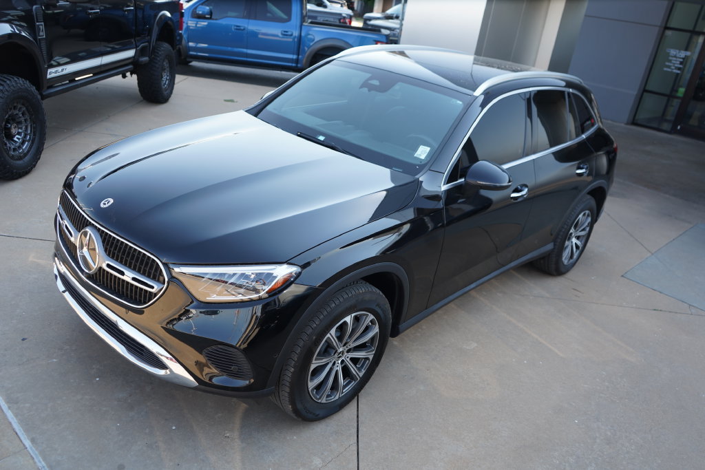 Used 2024 Mercedes-Benz GLC 300 4MATIC image 13