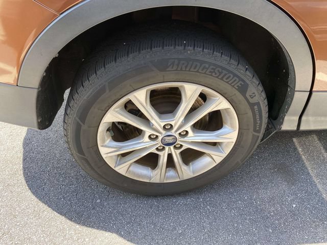 Certified 2017 Ford Escape SE FWD image 8