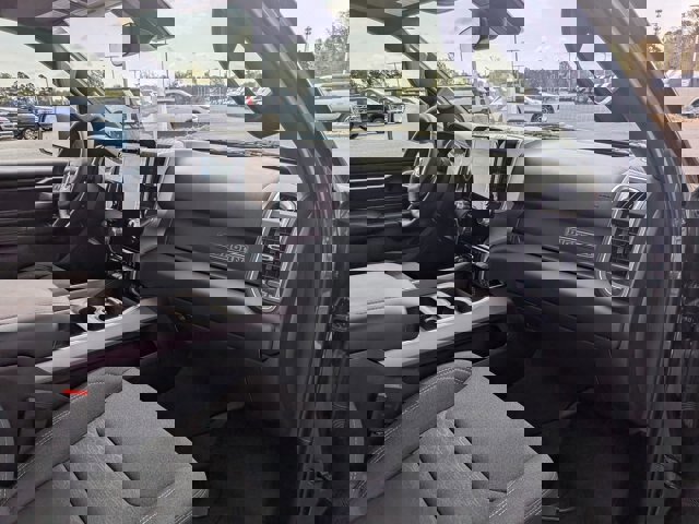 Used 2025 RAM 1500 Big Horn image 35