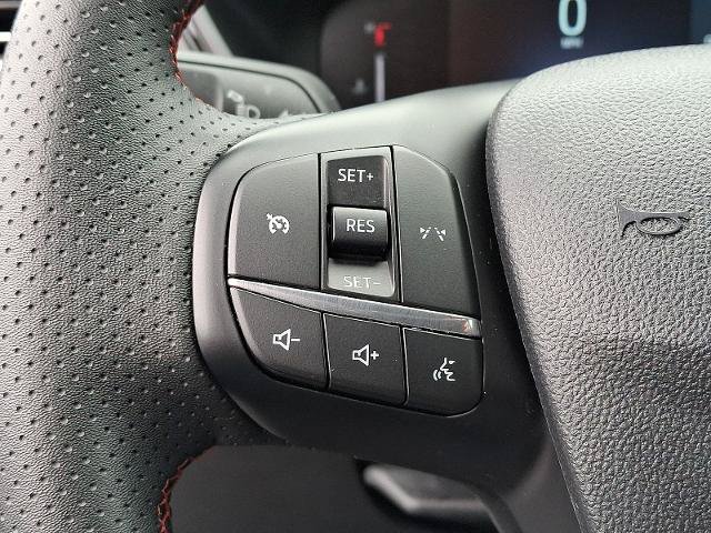 Certified 2025 Ford Escape ST-Line Select AWD/4WD image 20