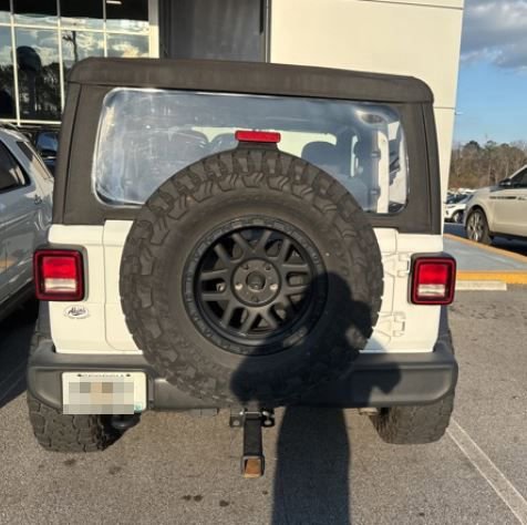 Used 2023 Jeep Wrangler Sport image 3