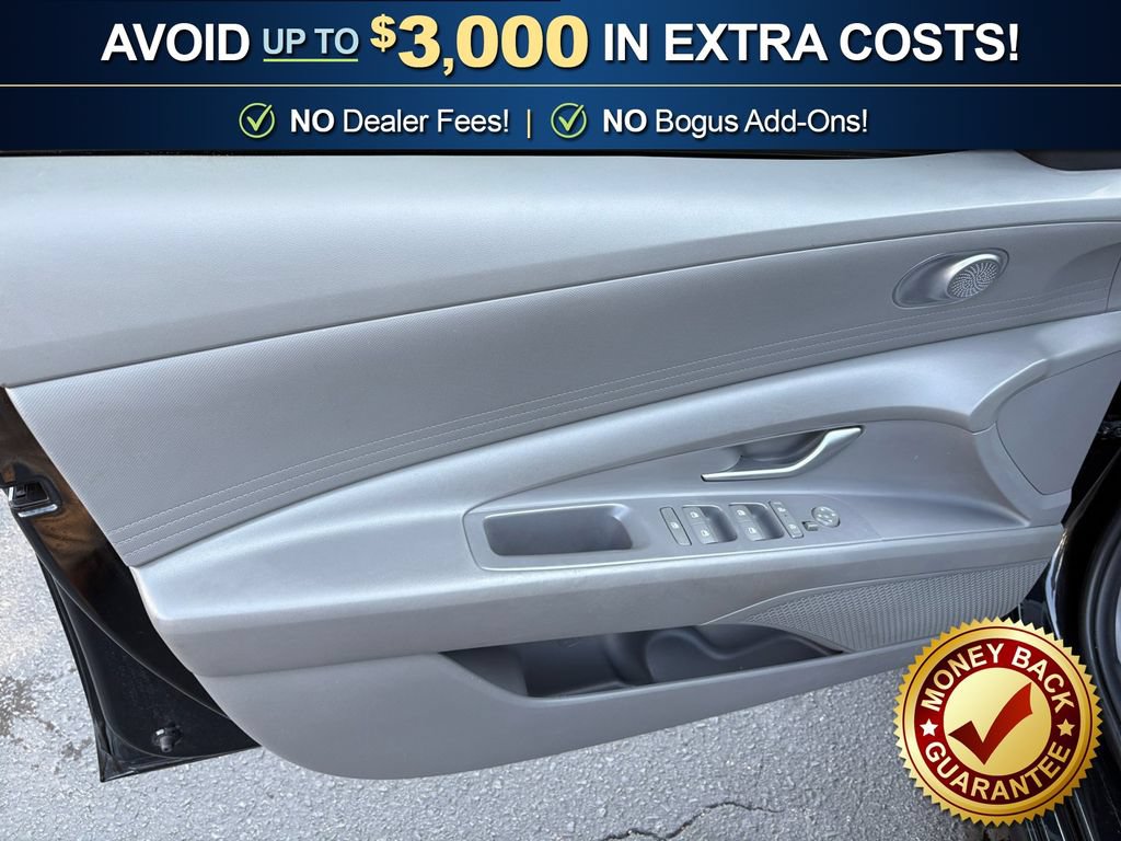 Used 2024 Hyundai Elantra Blue FWD image 16