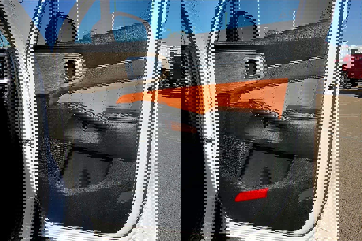 Used 2022 Kia Sorento SX Prestige w/ Rust Color Package image 22