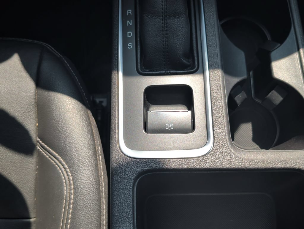 Certified 2018 Ford Escape Titanium FWD image 27