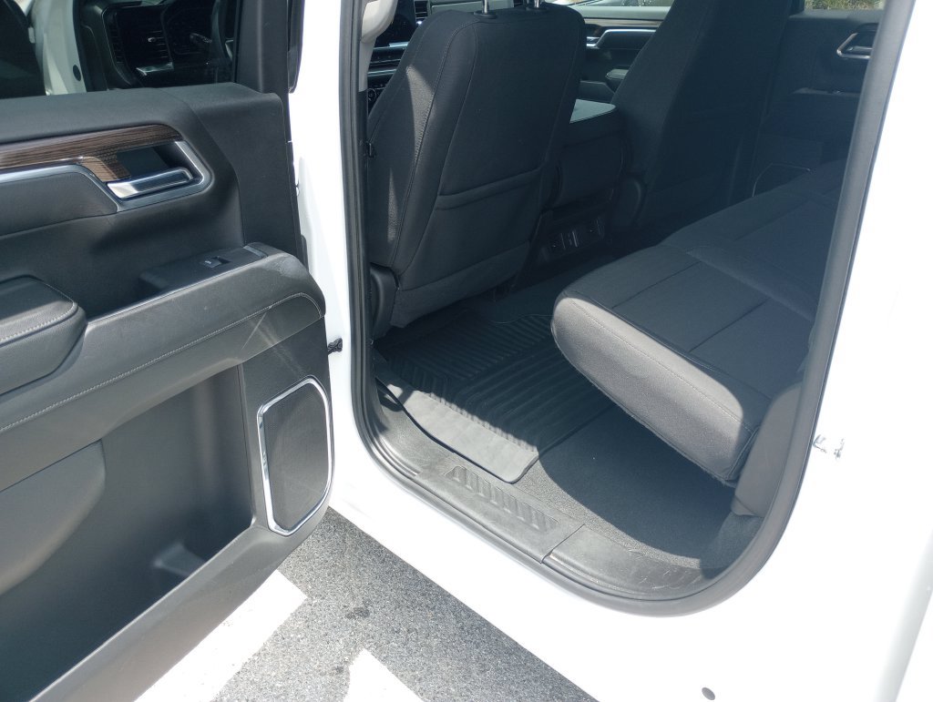 Used 2025 Chevrolet Silverado 1500 LT RWD image 25