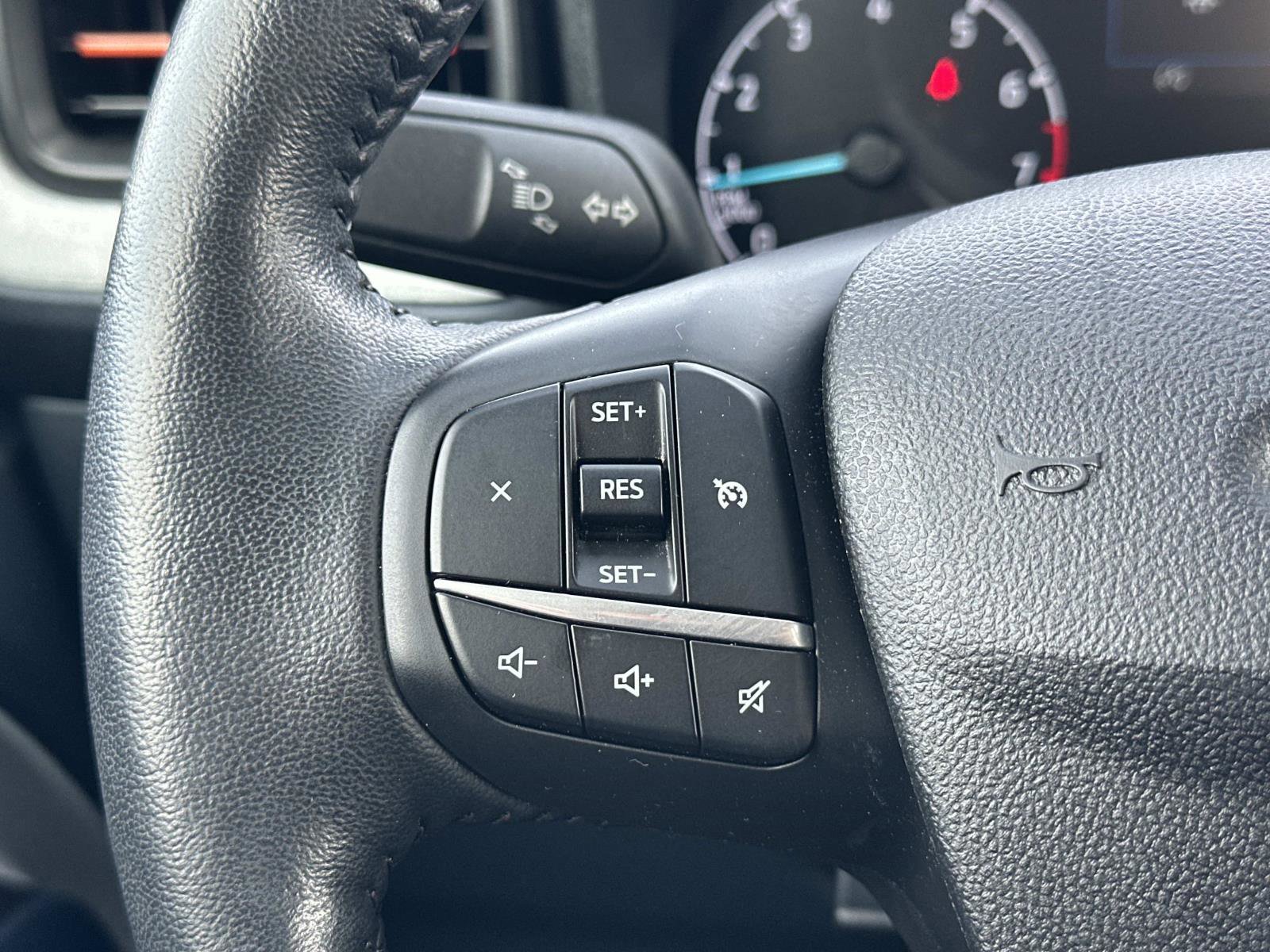 Certified 2022 Ford Maverick XLT w/ XLT Luxury Package image 16