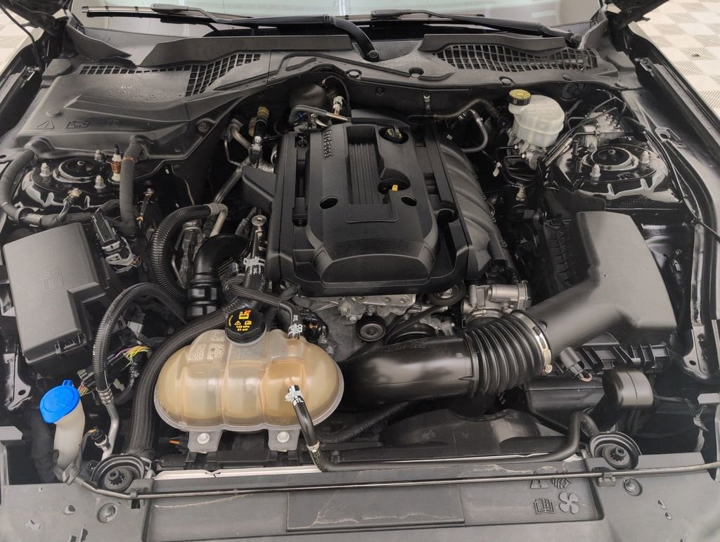Certified 2020 Ford Mustang Coupe RWD image 36