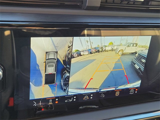 Used 2024 GMC Sierra 1500 AT4X image 9