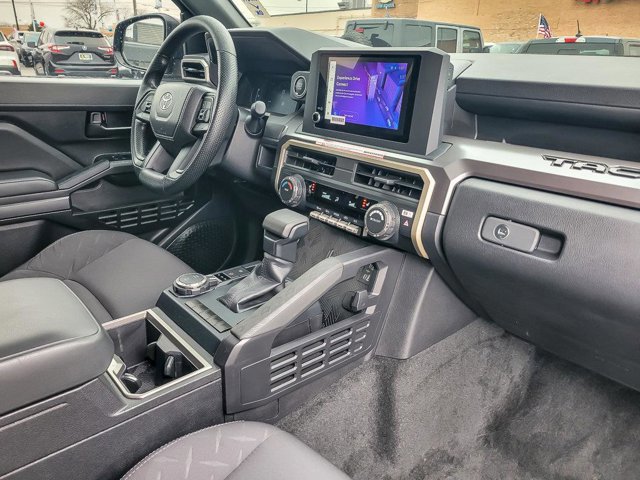Used 2025 Toyota Tacoma SR5 image 29
