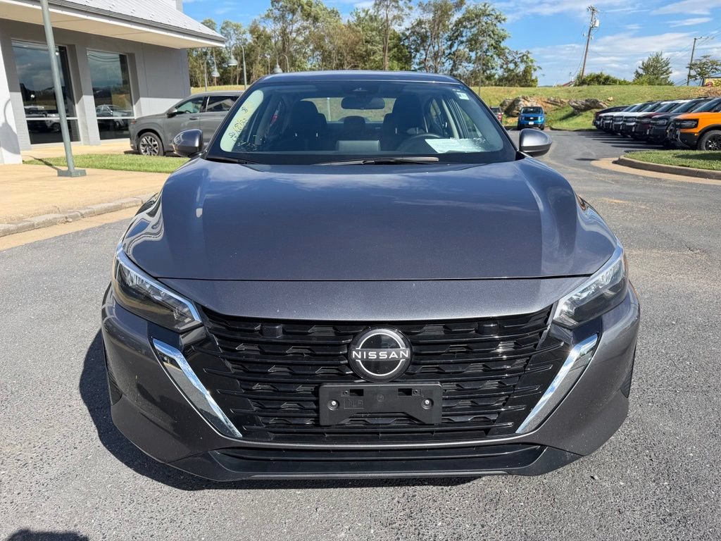 Used 2025 Nissan Sentra SV FWD image 8