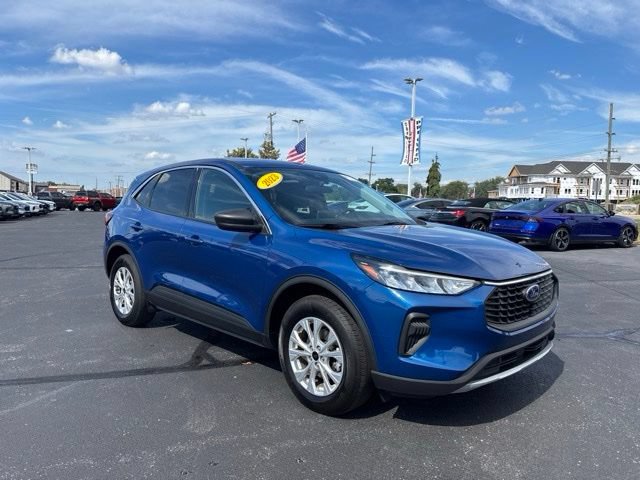 Certified 2023 Ford Escape Active AWD/4WD image 32