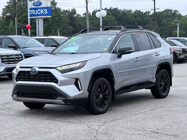 Used 2024 Toyota RAV4 XSE w/ Weather Package AWD/4WD image 3