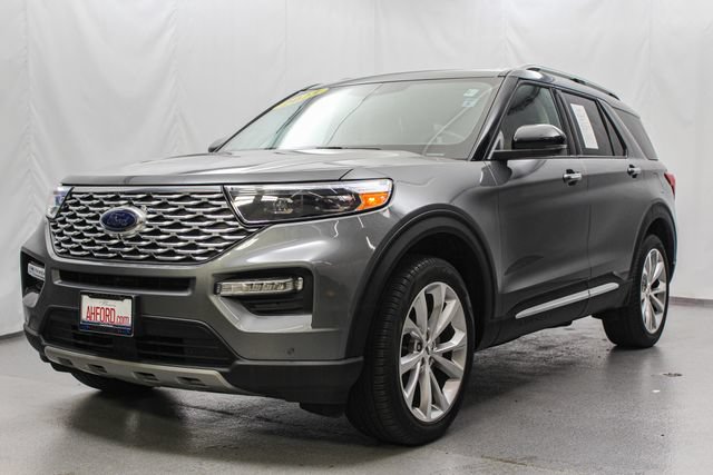 Certified 2023 Ford Explorer Platinum w/ Technology Package AWD/4WD image 4