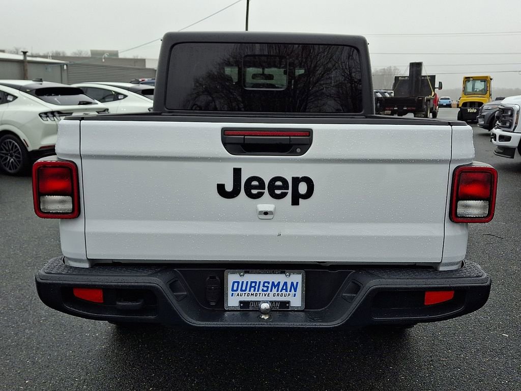 Used 2021 Jeep Gladiator Sport image 5