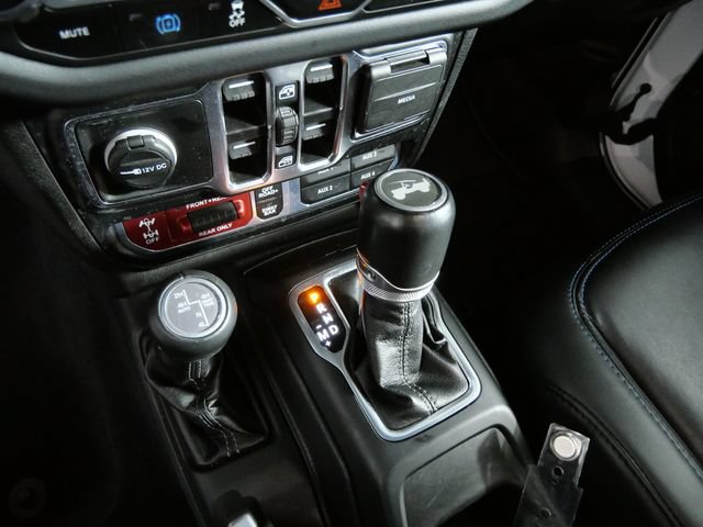 Used 2024 Jeep Wrangler Unlimited Rubicon 4xe AWD/4WD image 23