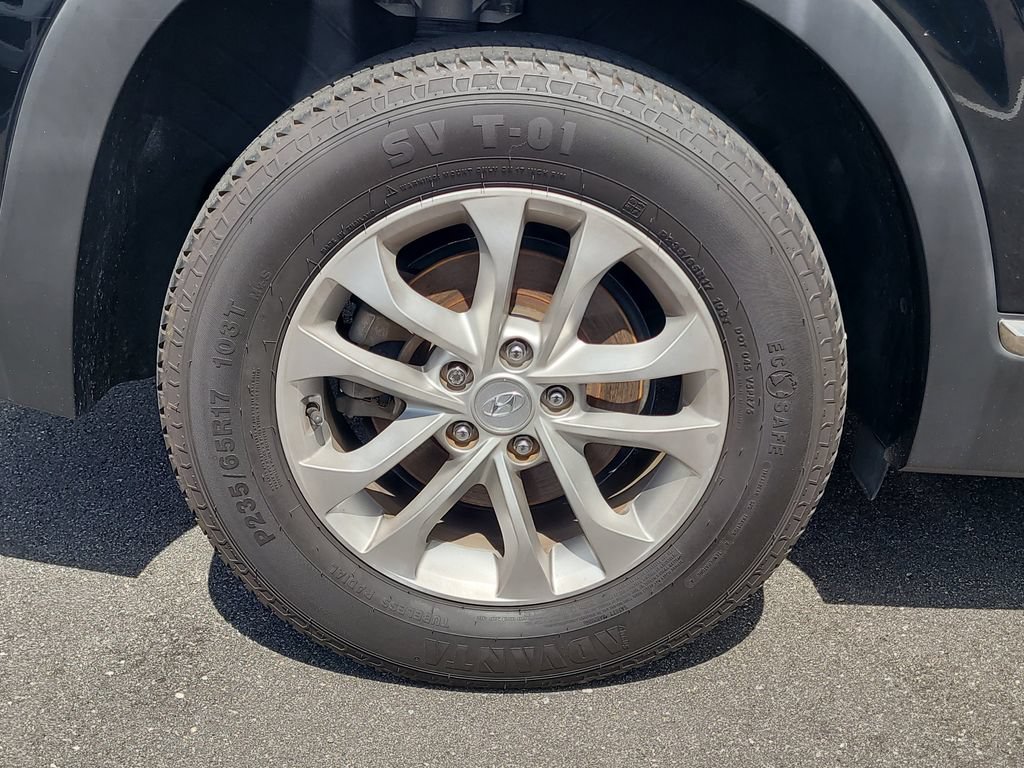 Used 2019 Hyundai Santa Fe SEL FWD image 5