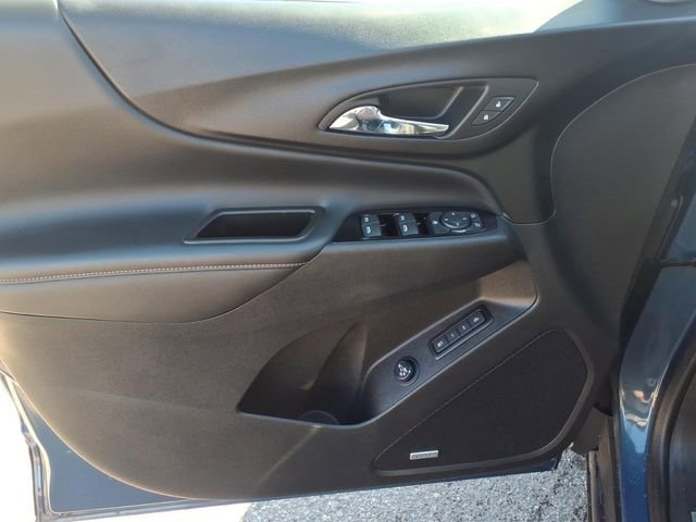 Used 2024 Chevrolet Equinox Premier image 11