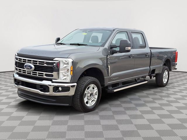 Certified 2025 Ford F250 XLT AWD/4WD image 9