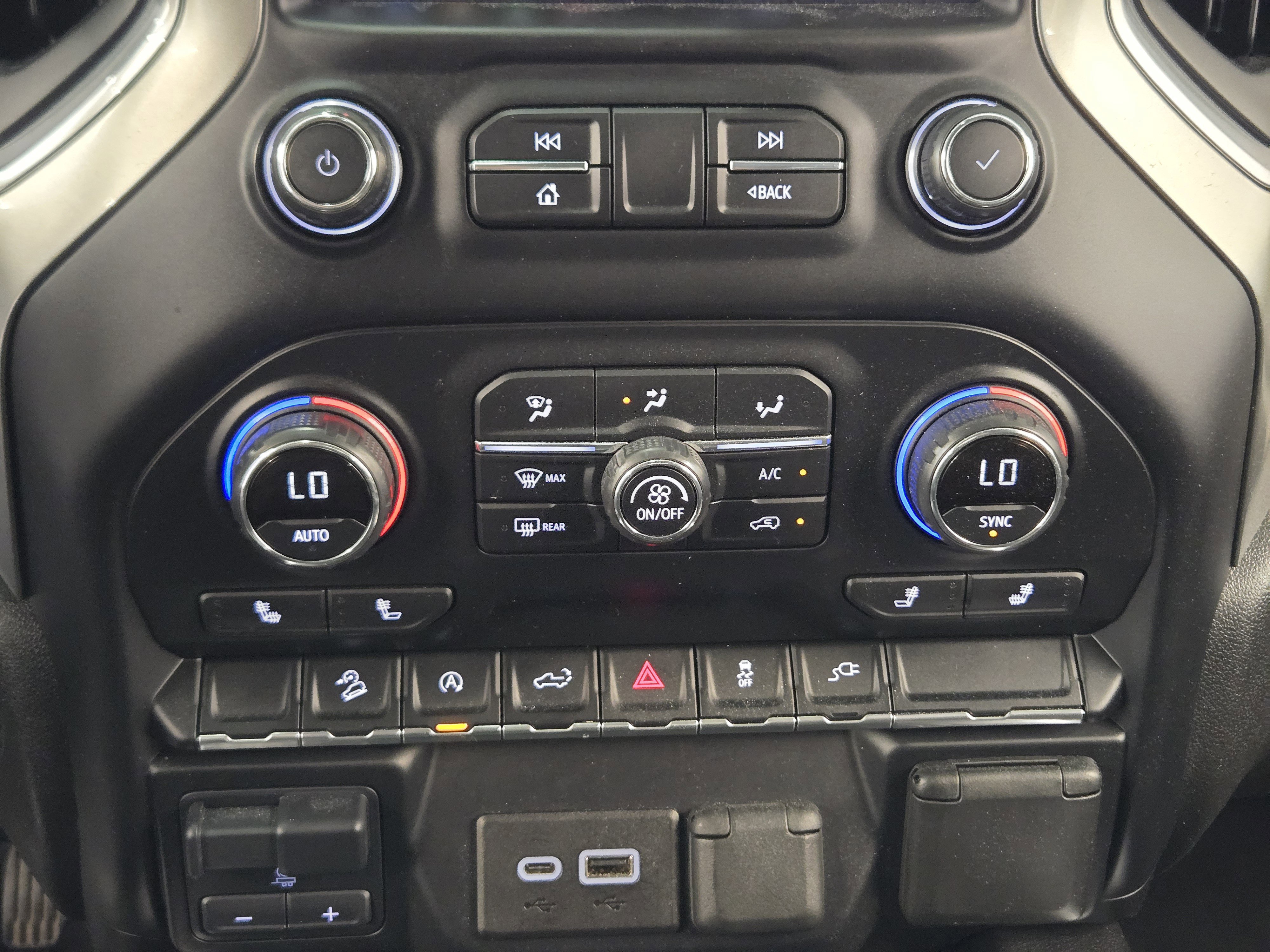 Used 2021 Chevrolet Silverado 1500 LT Trail Boss w/ Convenience Package II image 29