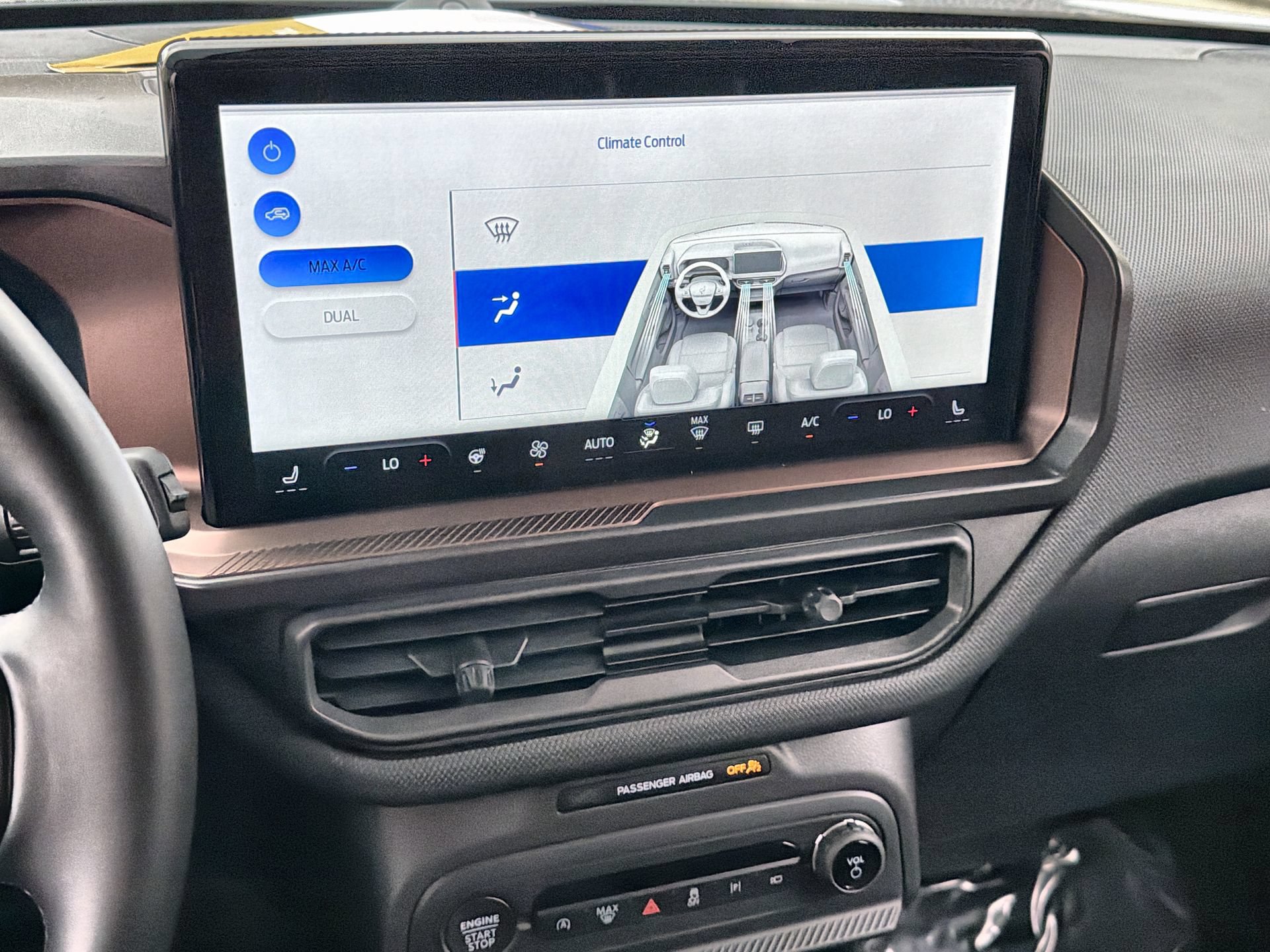 Certified 2025 Ford Bronco Sport Outer Banks w/ Outer Banks Tech Package+ AWD/4WD image 19