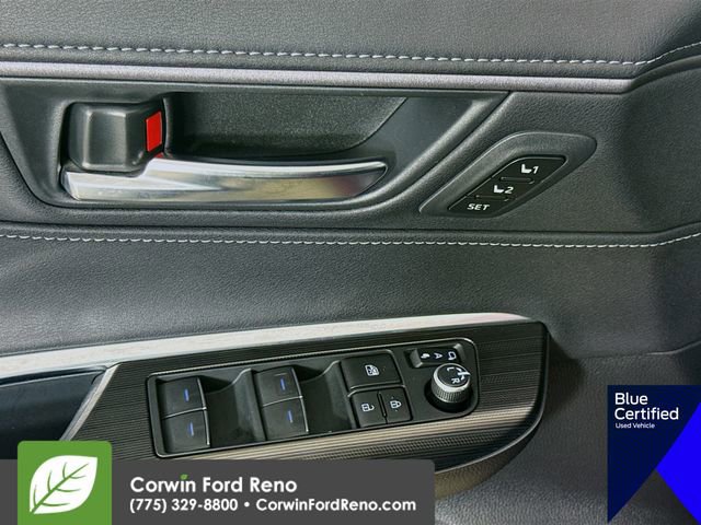 Used 2022 Toyota Venza Limited image 21
