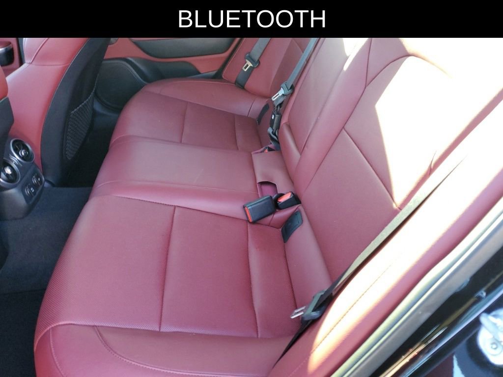 Used 2018 Kia Stinger GT1 image 9