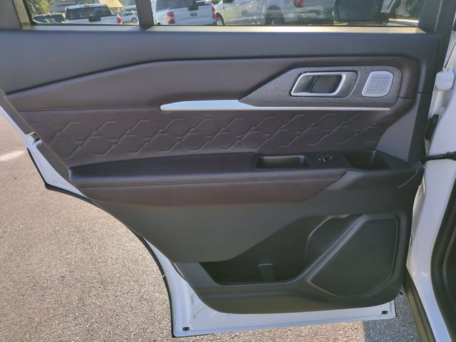 Certified 2025 Ford Explorer Platinum w/ Ultimate Package AWD/4WD image 29