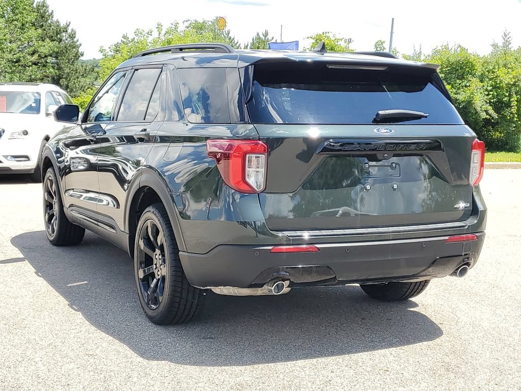 Certified 2023 Ford Explorer ST-Line AWD/4WD image 3