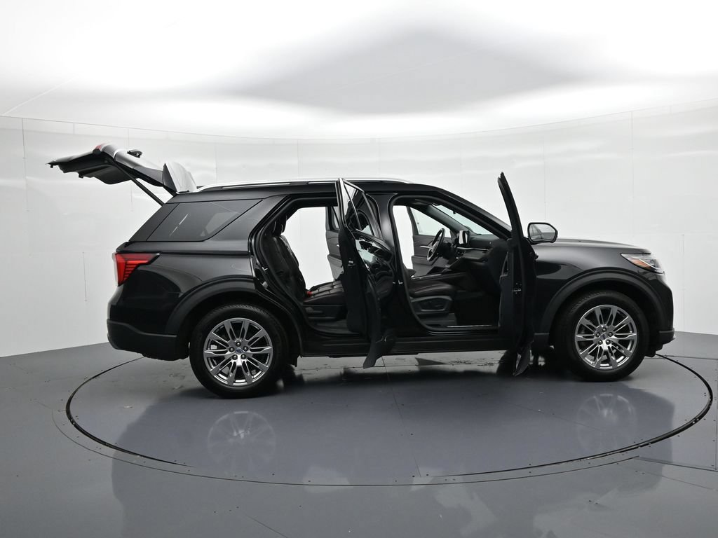 Certified 2026 Ford Explorer Platinum AWD/4WD image 26
