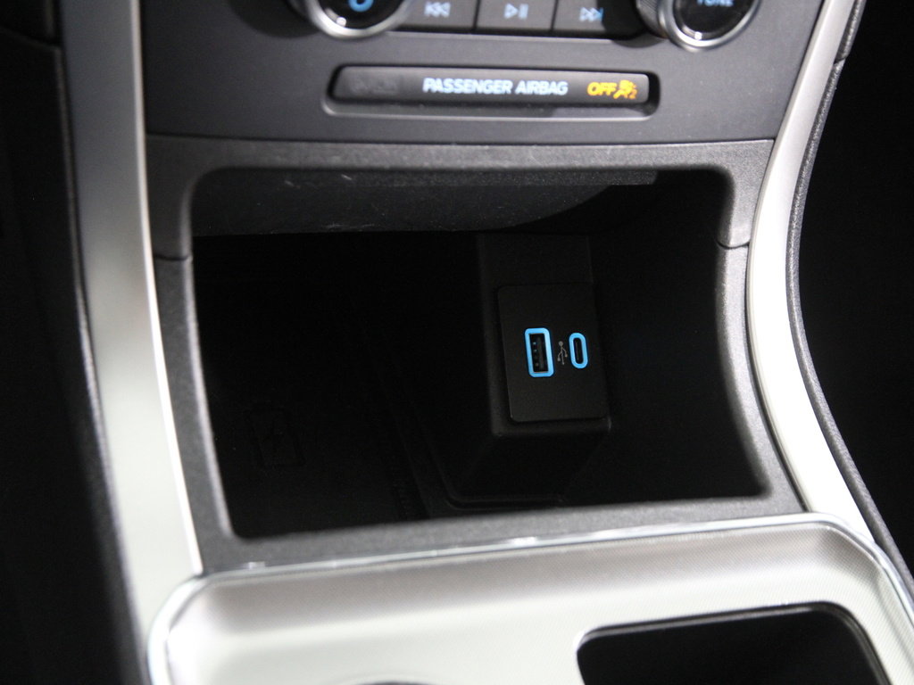 Certified 2024 Ford Edge SEL w/ Sport Appearance Package image 16